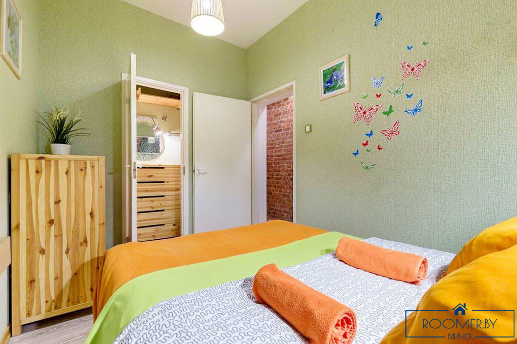 Квартира на сутки в Минске на улице Мельникайте, 12 спальня