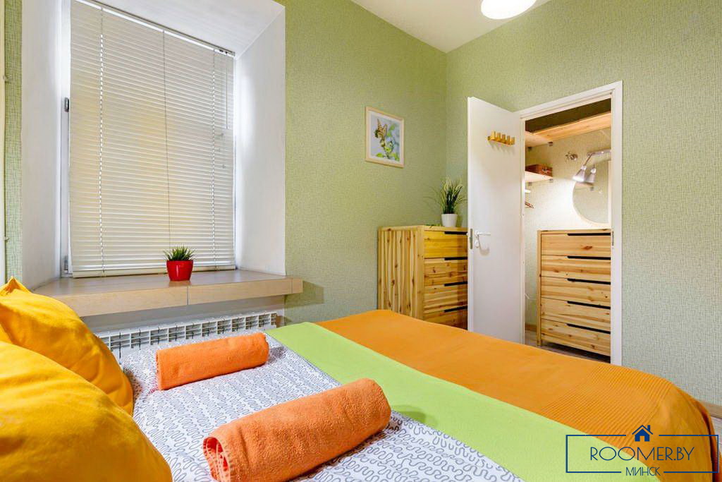 Квартира на сутки в Минске на улице Мельникайте, 12 спальня