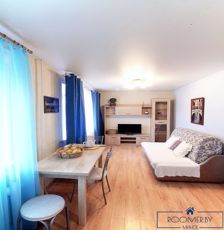 Двухкомнатная квартира на сутки в Минске на Ольшевского гостиная