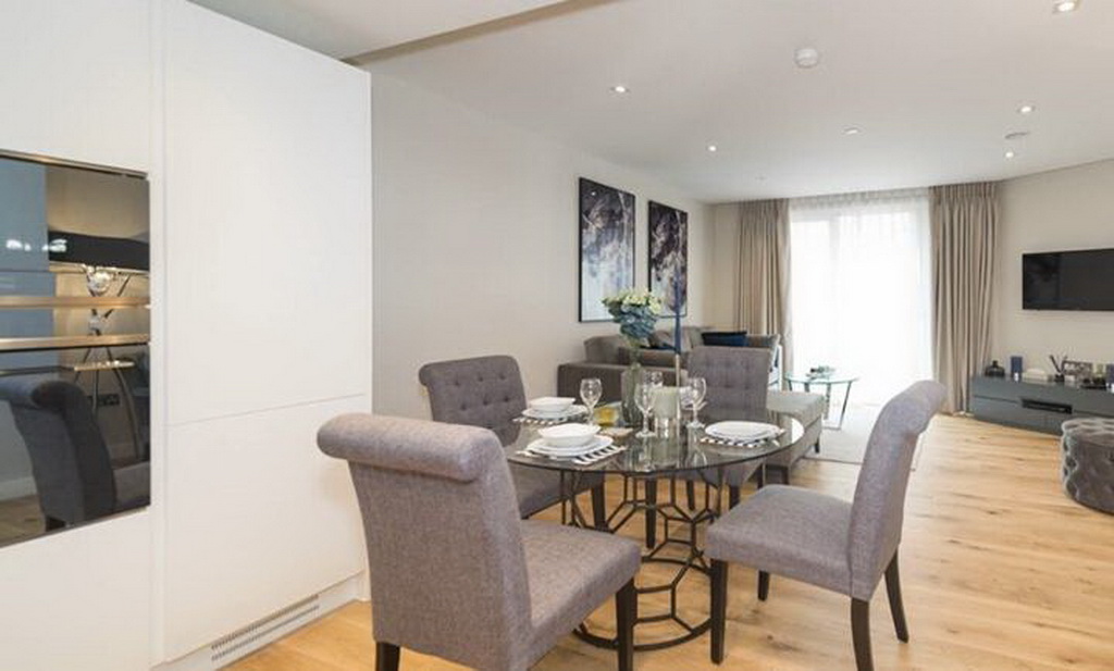 Трехкомнатная квартира на сутки на Киселева, 10 в Минске гостиная