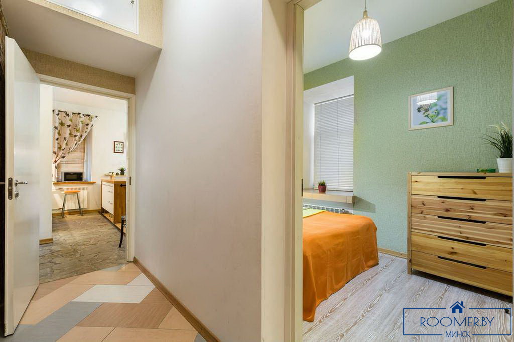 Квартира на сутки в Минске на улице Мельникайте, 12 спальня