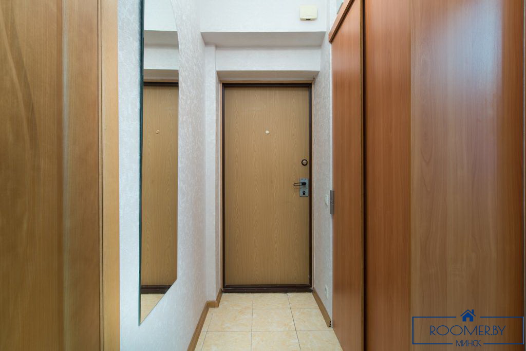 Квартира на сутки в Минске на проспекте Победителей, 57 коридор