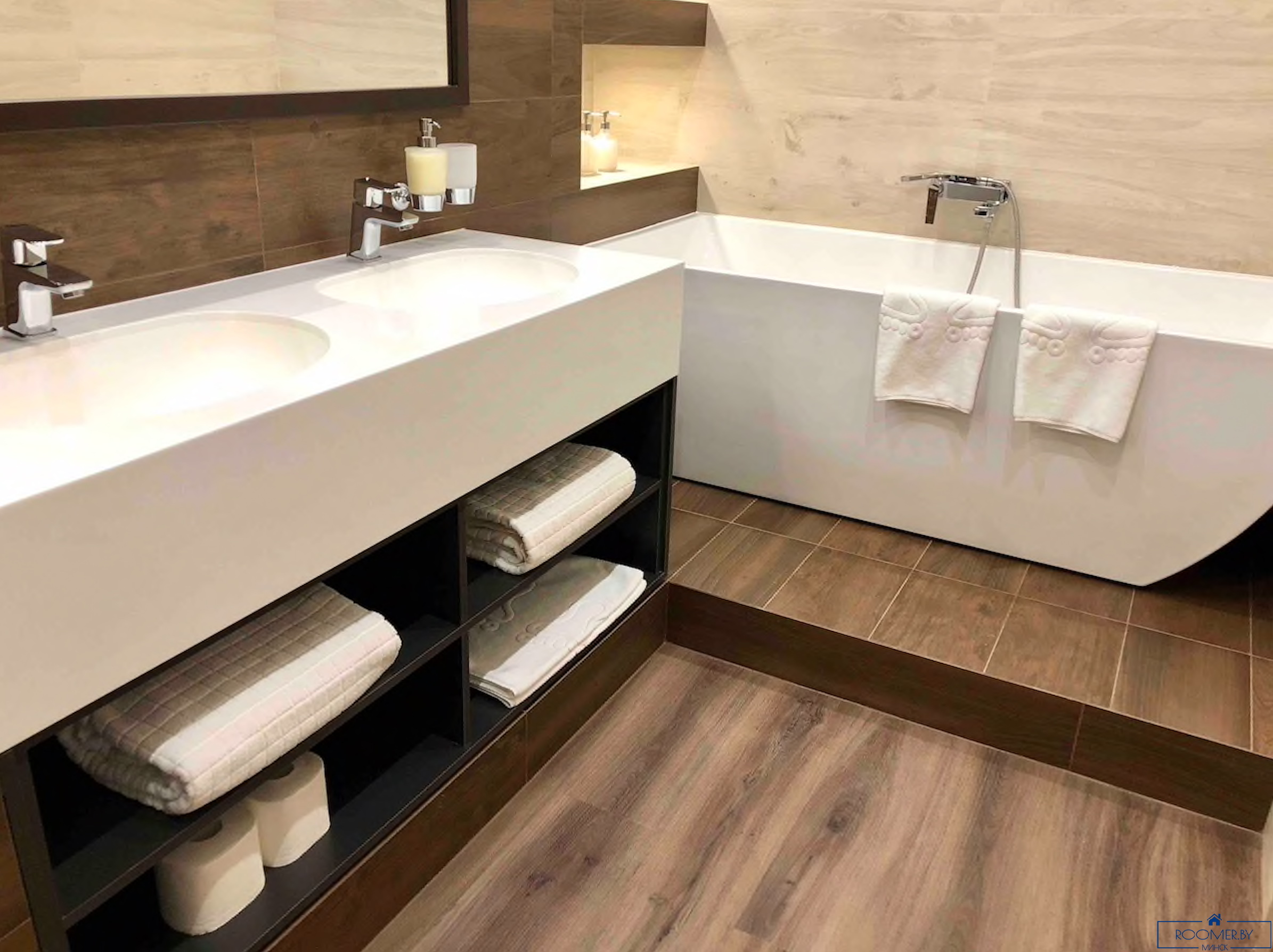 Четырехкомнатная квартира на сутки Минск Сторожевская, 6 ванна