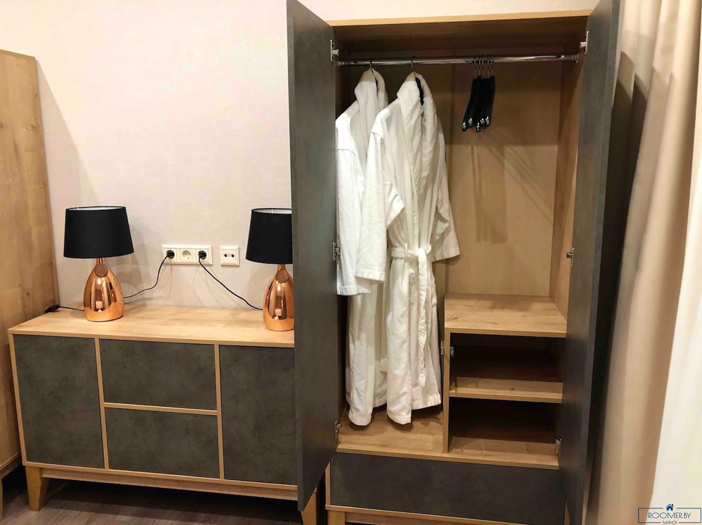 Четырехкомнатная квартира на сутки Минск Сторожевская, 6 спальня