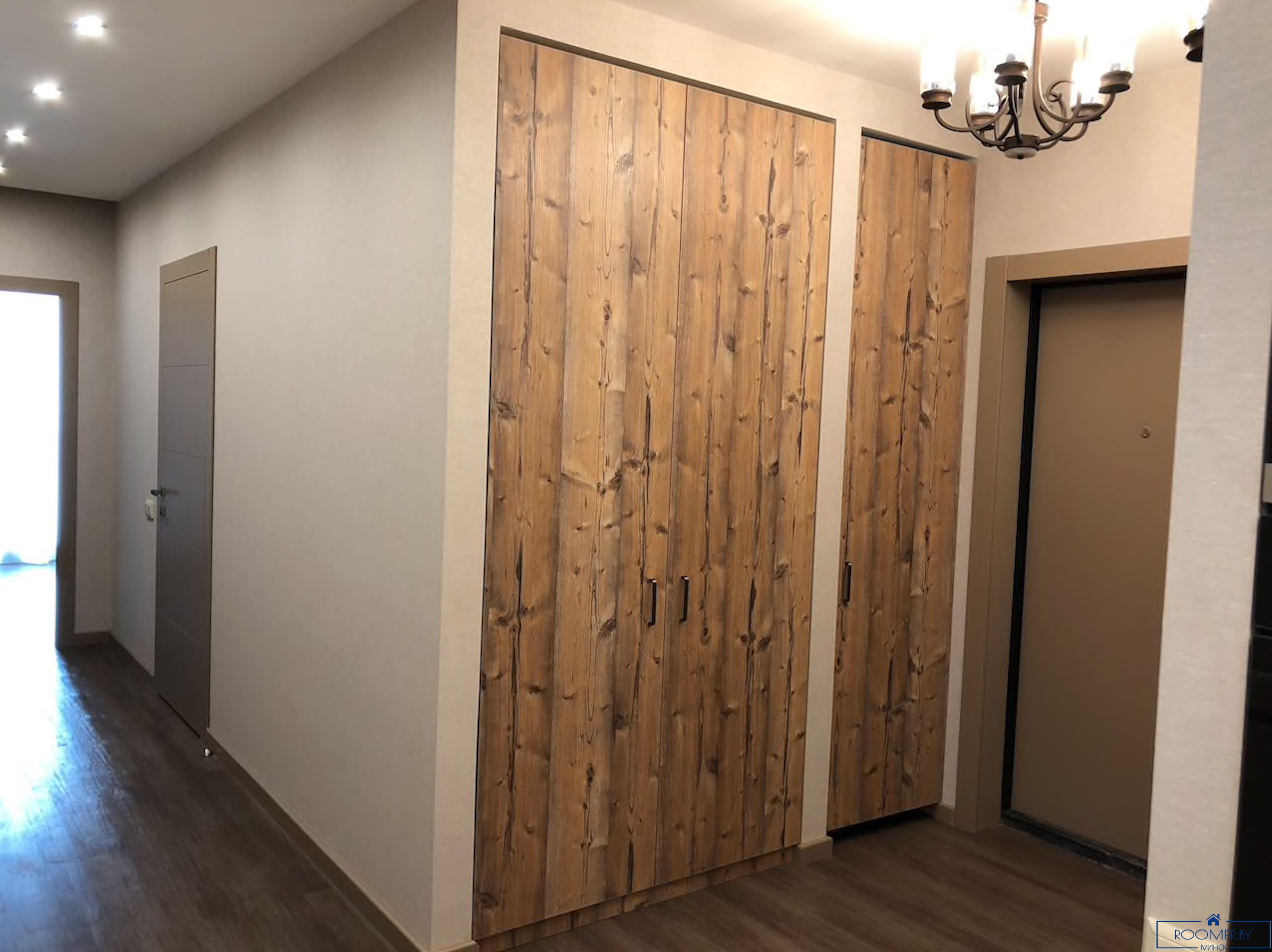 Четырехкомнатная квартира на сутки Минск Сторожевская, 6 прихожая