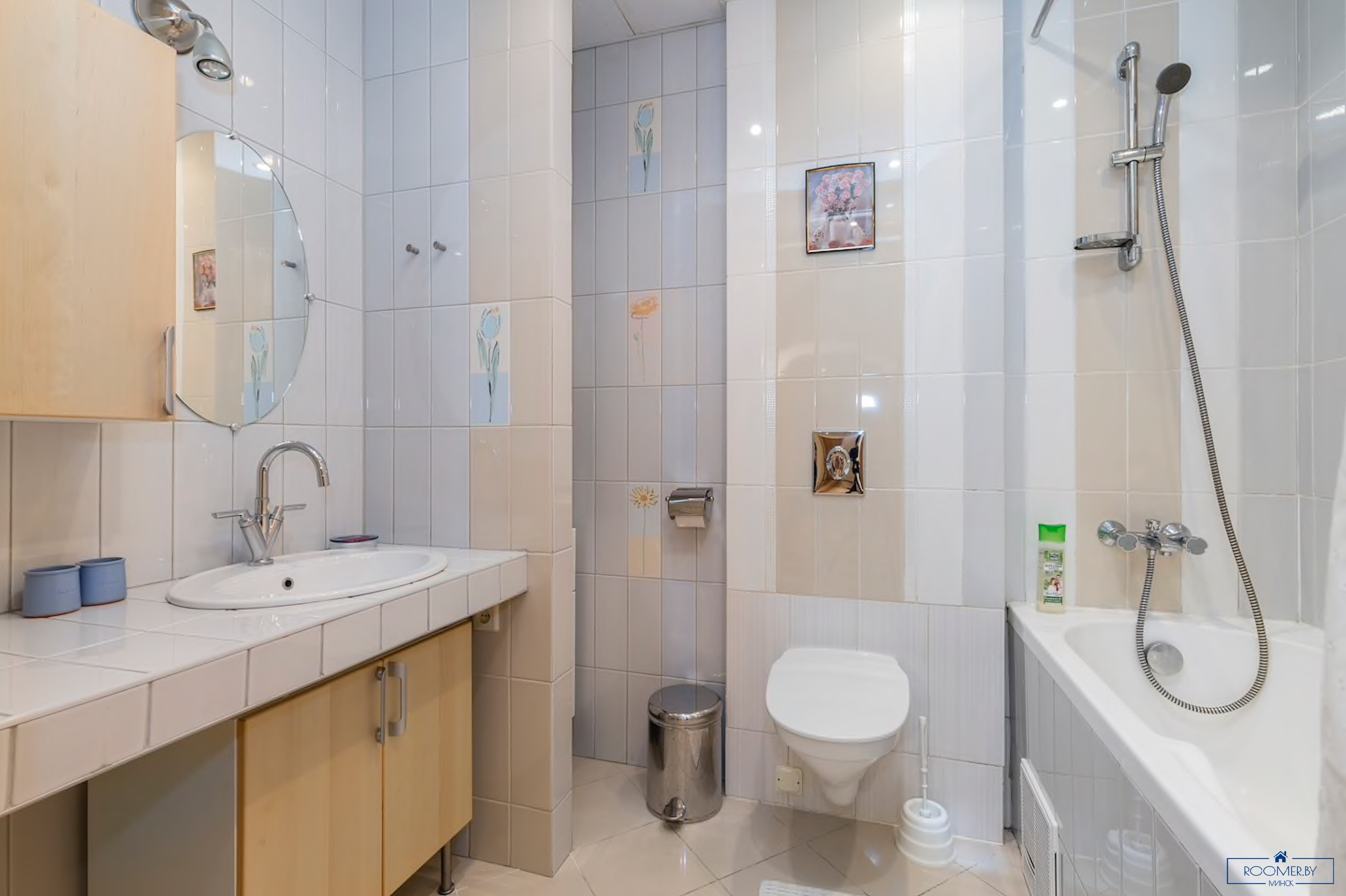 Четырехкомнатная квартира на сутки Минск Сторожевская, 8 ванна