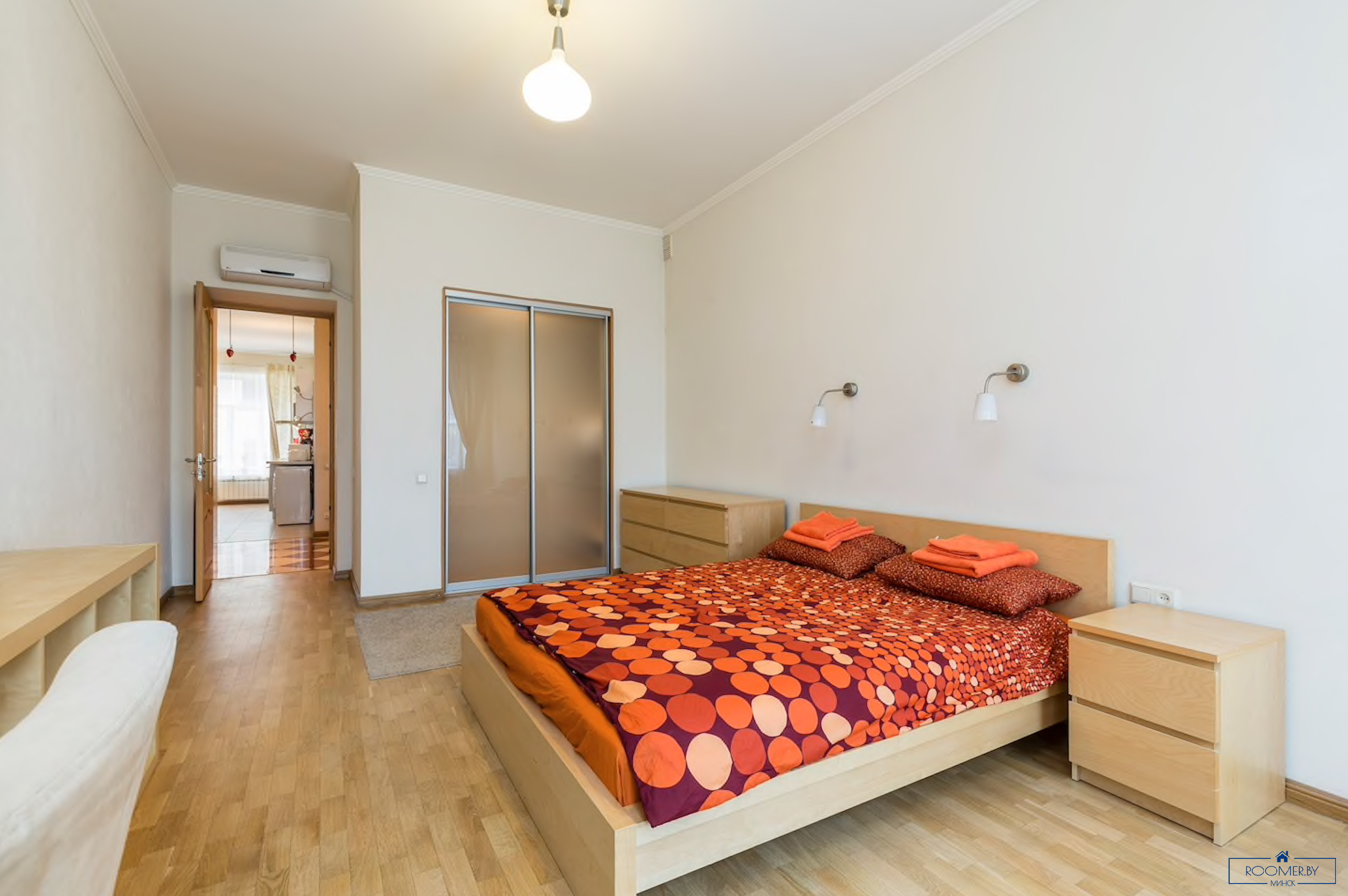 Четырехкомнатная квартира на сутки Минск Сторожевская, 8 спальня