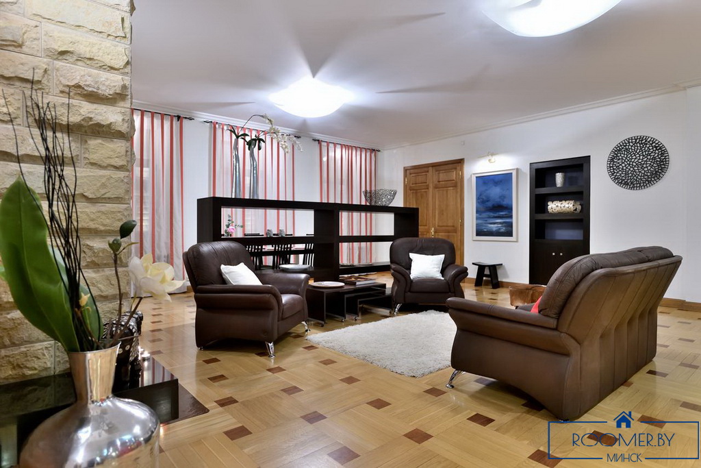 Квартира на сутки в Минске возле метро Площадь Победы гостиная