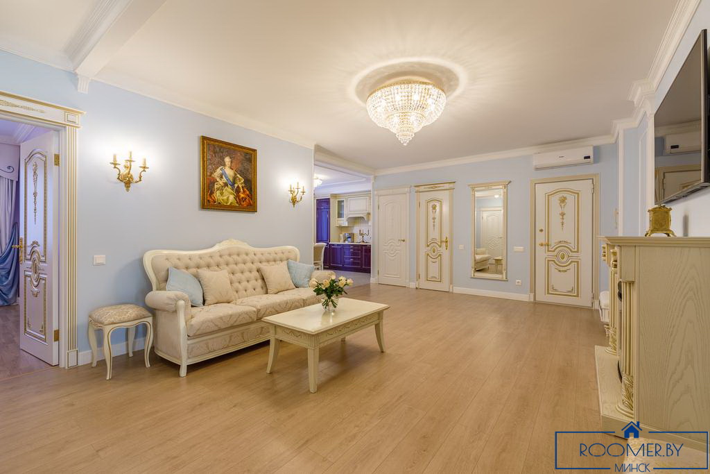 Квартира на сутки в Минске возле метро Немига гостиная