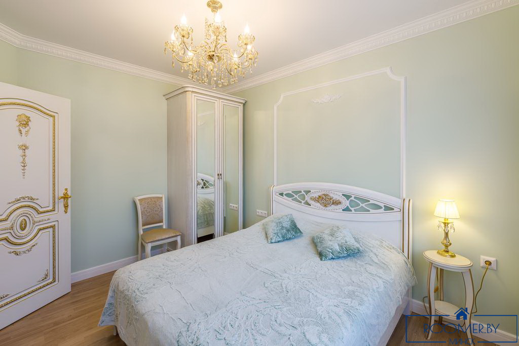 Квартира на сутки в Минске возле метро Немига спальня