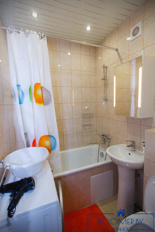 Двухкомнатная квартира на сутки Минск Димитрова ванна