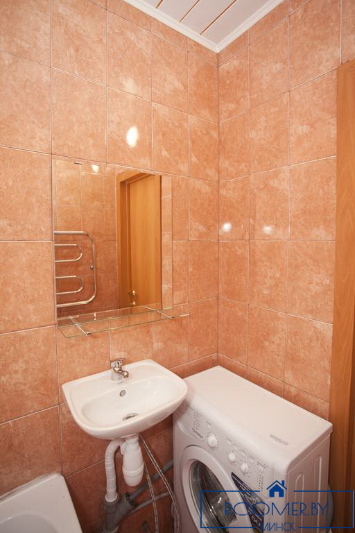 Двухкомнатная квартира на сутки Минск Заславская ванна