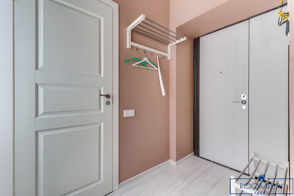 Квартира на сутки в Минске на улице Димитрова, 5 прихожая