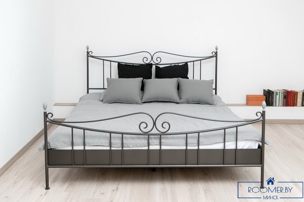 Квартира на сутки в Минске возле метро Немига спальня