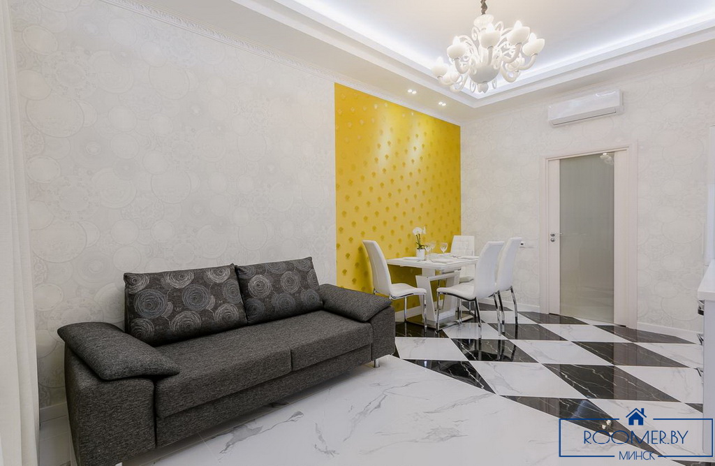 Квартира на сутки в Минске возле метро Немига гостиная