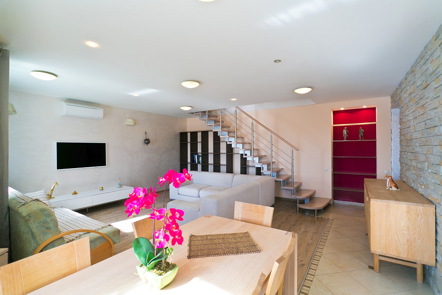 Четырехкомнатная квартира на сутки в Минск, ул. Сторожевская 8