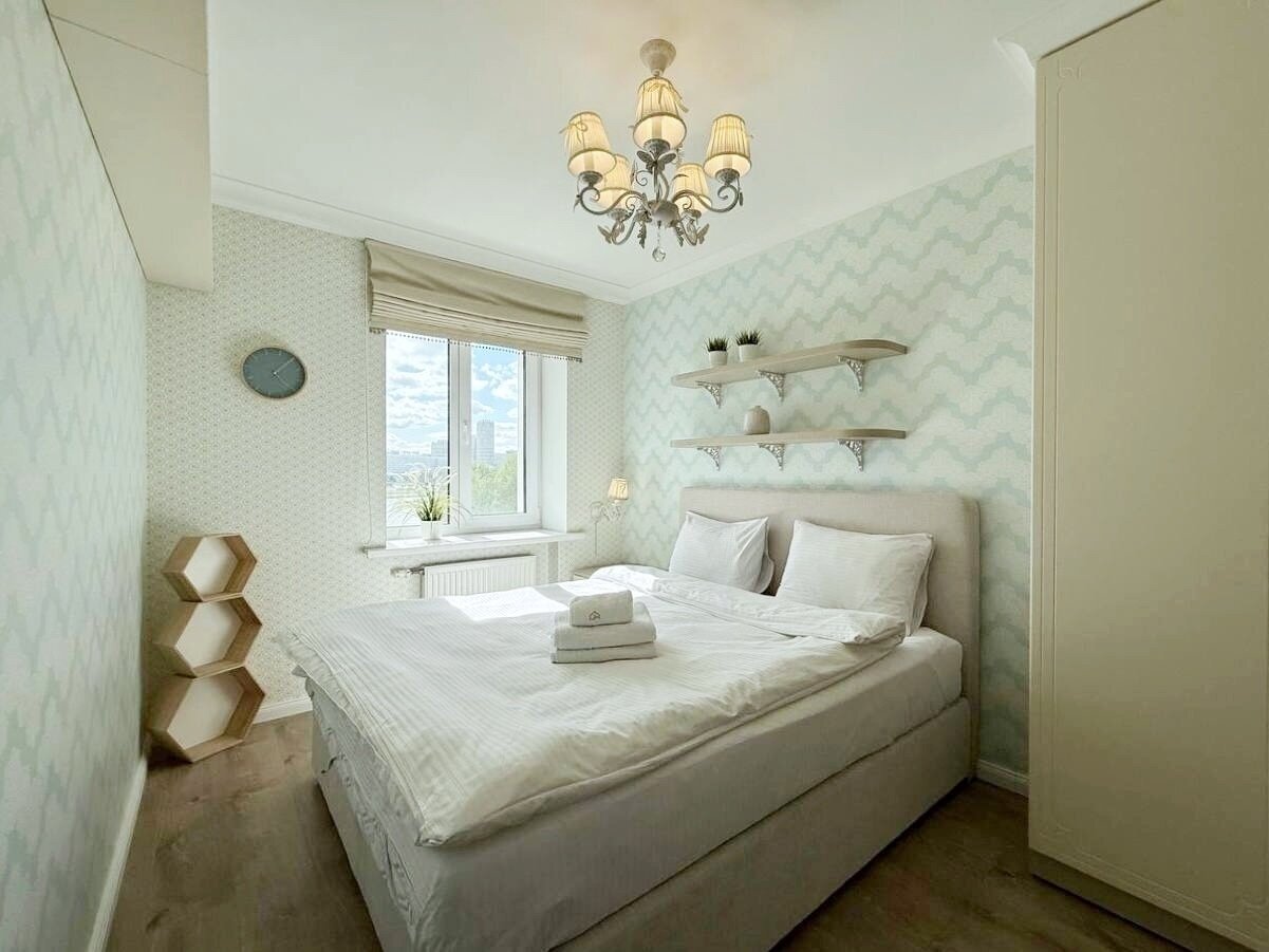 Четырехкомнатная квартира на сутки в Минск, ул. Сторожовская 8