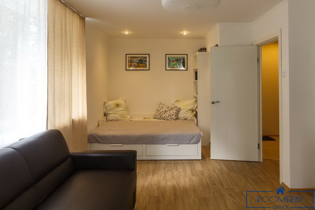 Однокомнатная квартира в Минске на сутки Грибоедова спальня