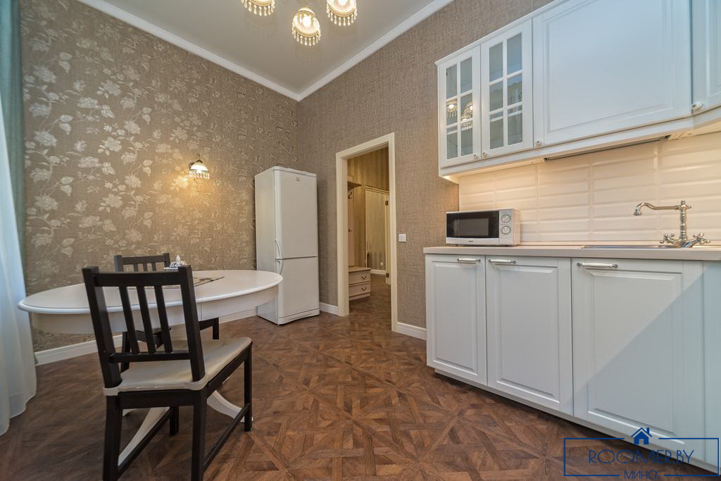 Квартира на сутки в Минске возле метро Немига кухня