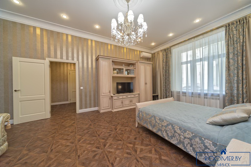 Квартира на сутки в Минске возле метро Немига спальня