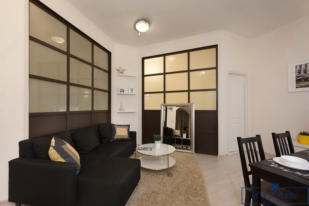 Квартира на сутки в Минске возле метро Немига гостиная