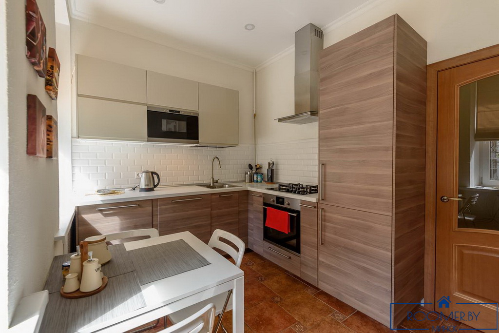 Квартира на сутки в Минске возле метро Немига кухня
