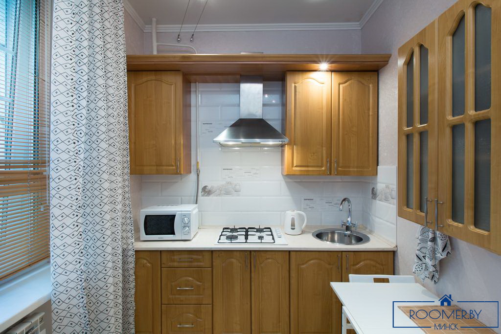 Квартира на сутки в Минске на проспекте Победителей, 57 кухня