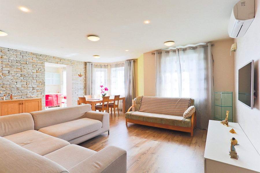 Двухуровневая четырехкомнатная квартира на сутки Сторожевская, 8 спальня