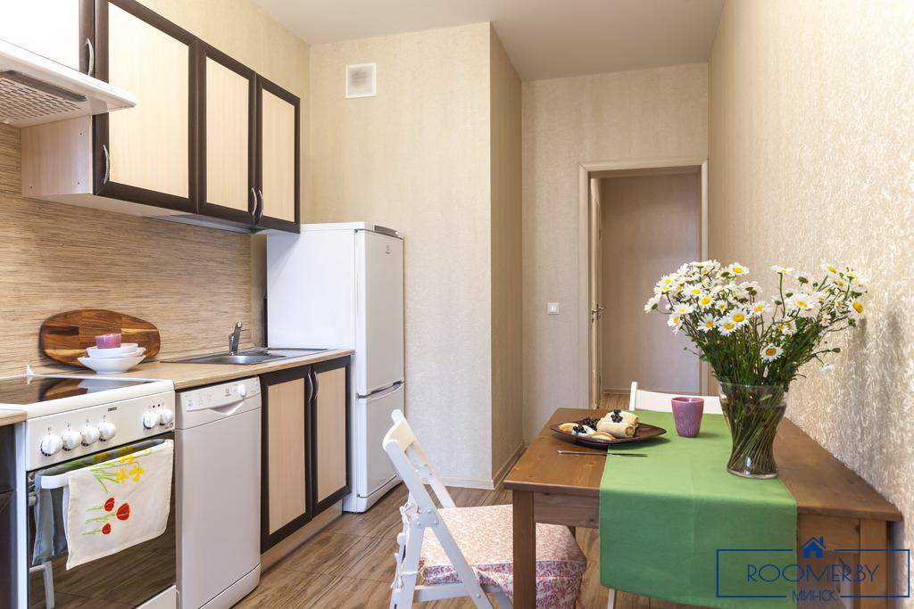  Квартира на сутки в Минске на улице Заславская, 12 кухня