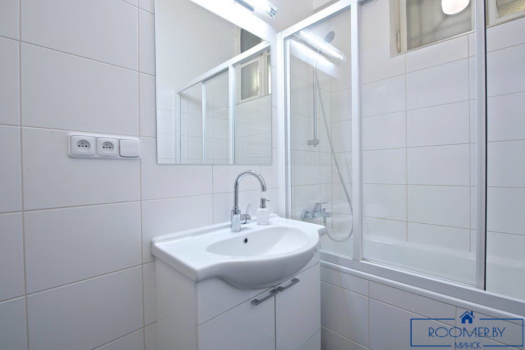 Двухкомнатная квартира на сутки Минск Димитрова ванна