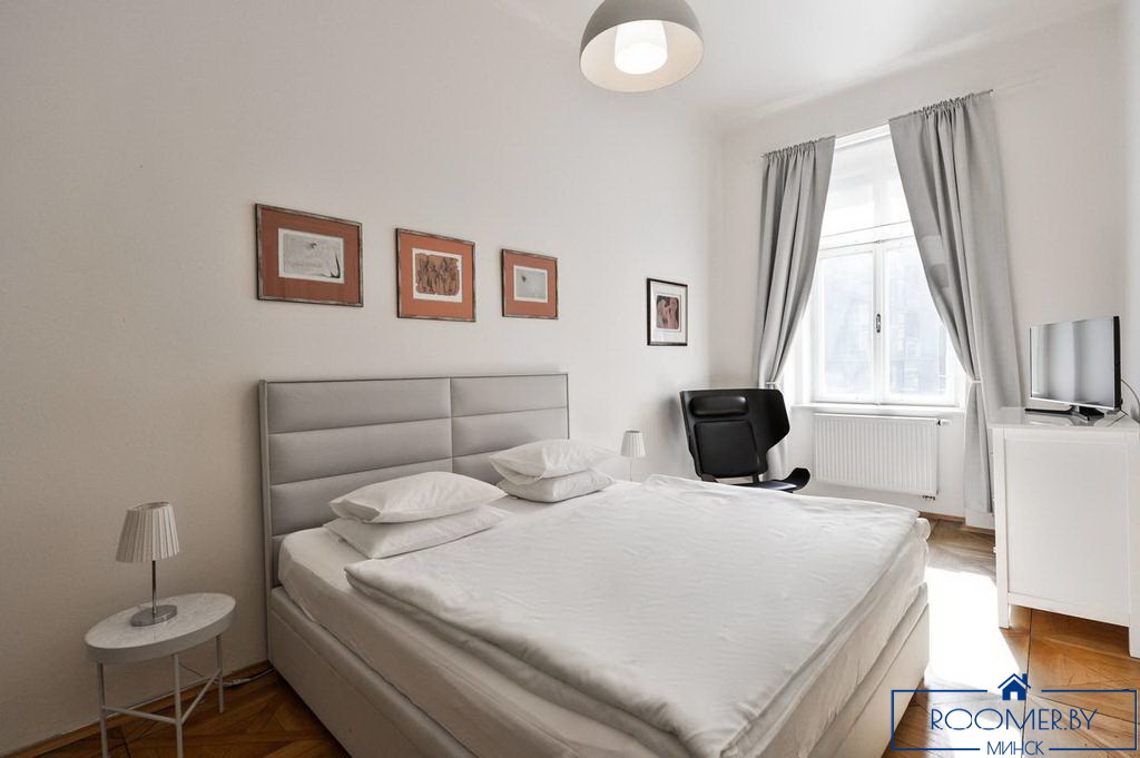 Двухкомнатная квартира на сутки Минск Димитрова спальня