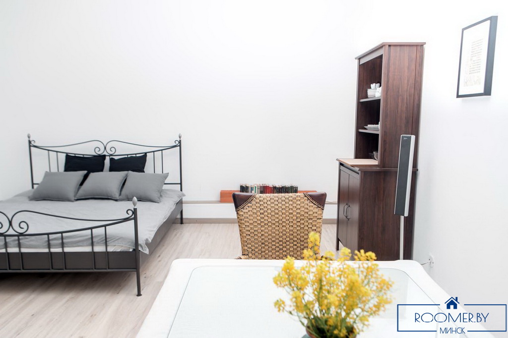 Квартира на сутки в Минске возле метро Немига спальня