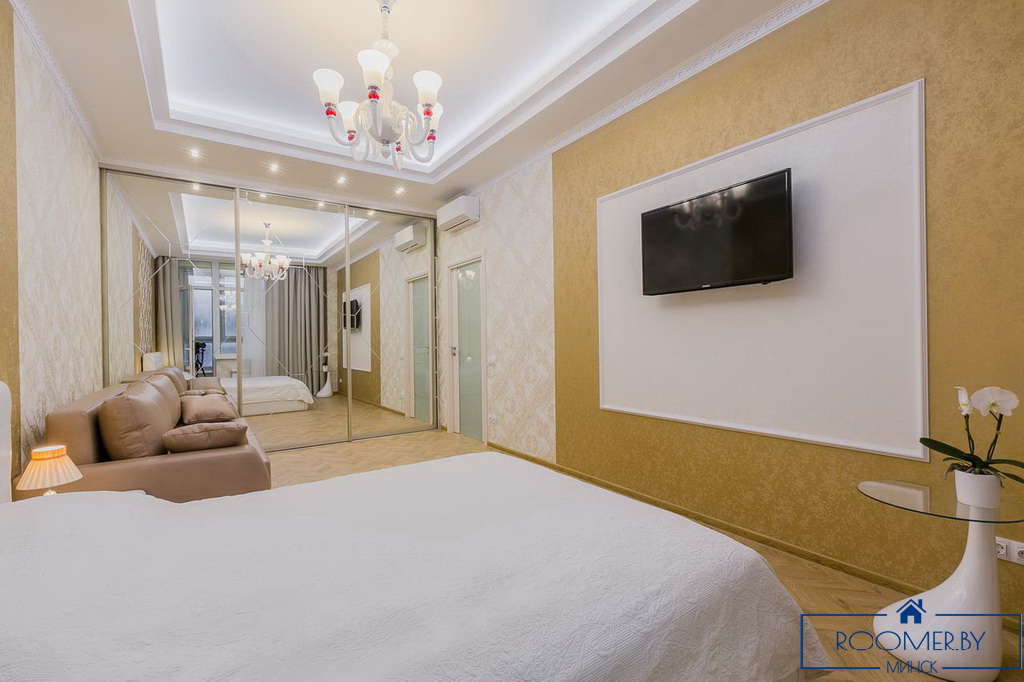 Квартира на сутки в Минске возле метро Немига спальня