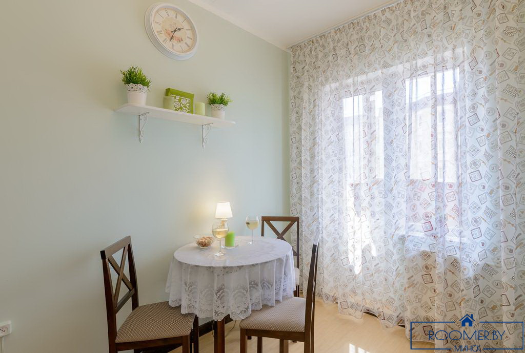 Однокомнатная квартира на сутки Минск Димитрова кухня