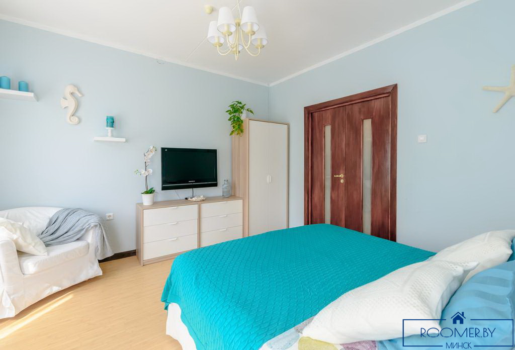 Однокомнатная квартира на сутки Минск Димитрова спальня