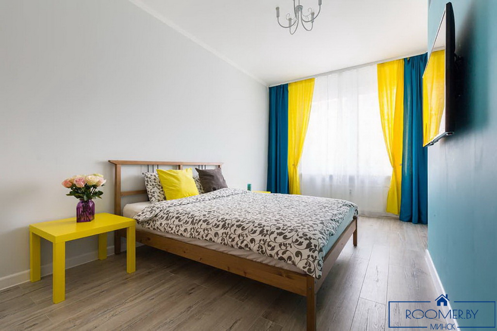 Квартира на сутки в Минске возле метро Немига спальня