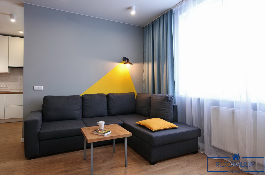 Квартира на сутки в минске по ул. Сторожевская, 8 диван