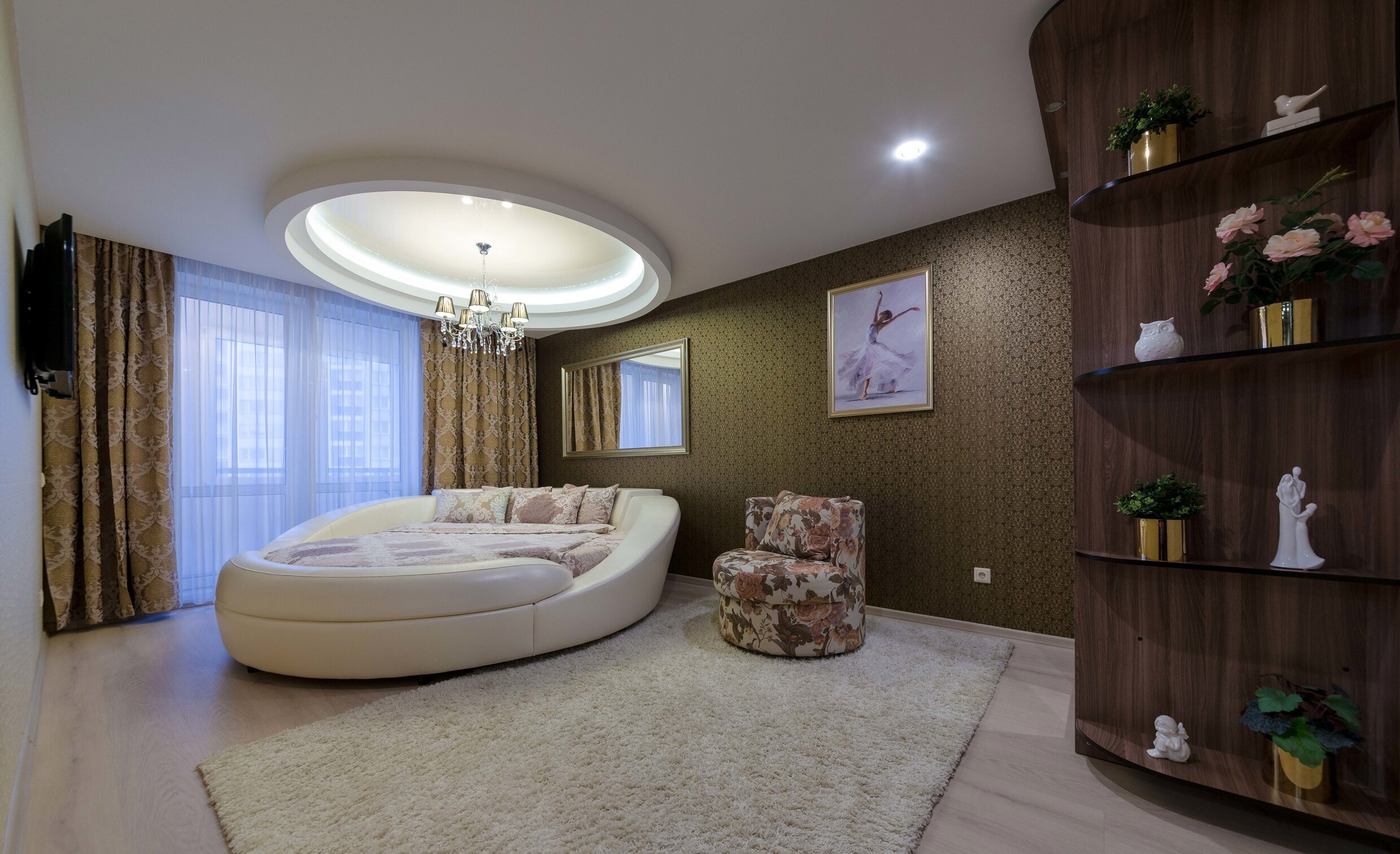 Трехкомнатная квартира на сутки в Минск, ул. Скрыганова 4Б