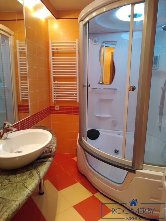 Двухкомнатная квартира на сутки Минск Полоцкой ванна