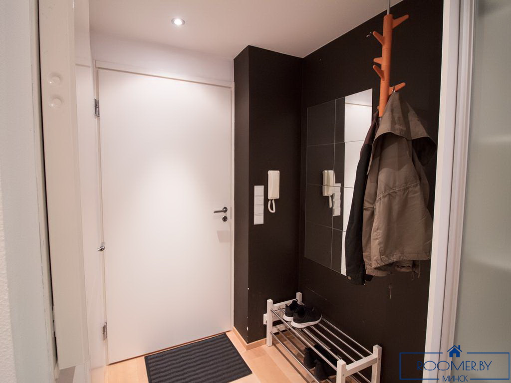 Двухкомнатная квартира на сутки в Минске на Притыцкого коридор