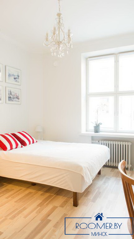 Однокомнатная квартира на сутки в Минске на Притыцкого спальня