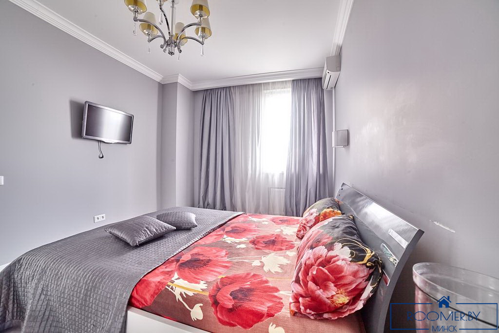 Трехкомнатная квартира на сутки Минск Полоцкой спальня