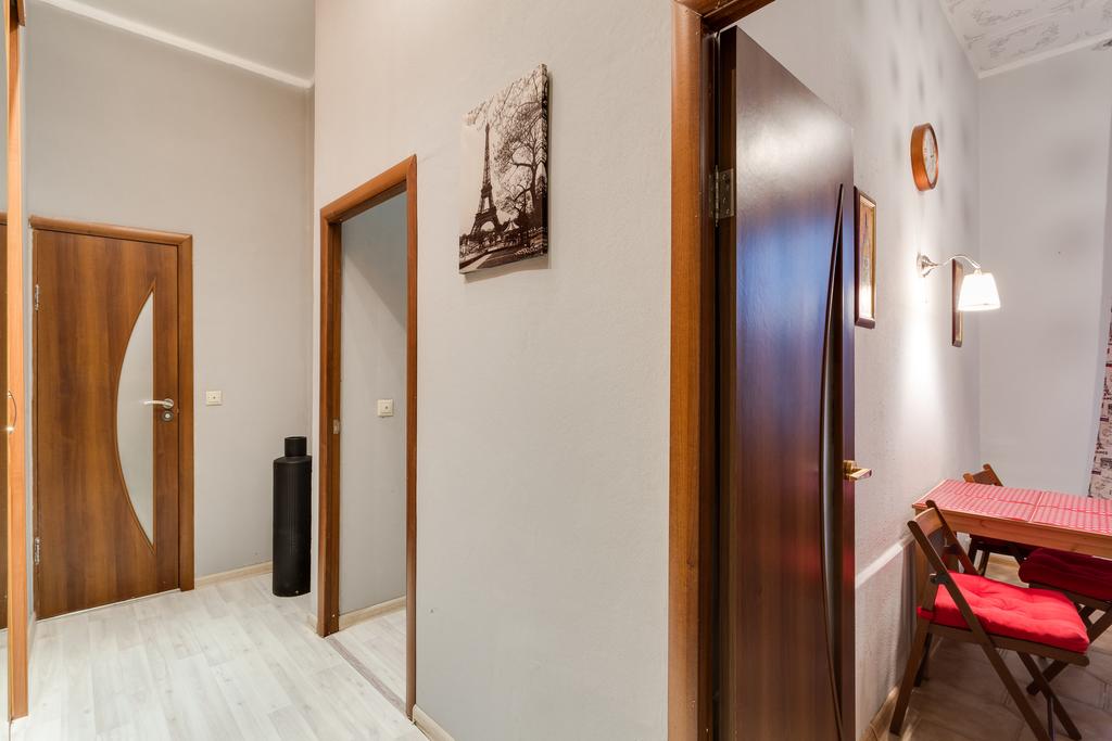 Квартира на сутки в Минске на улице Скрыганова, 4А коридор