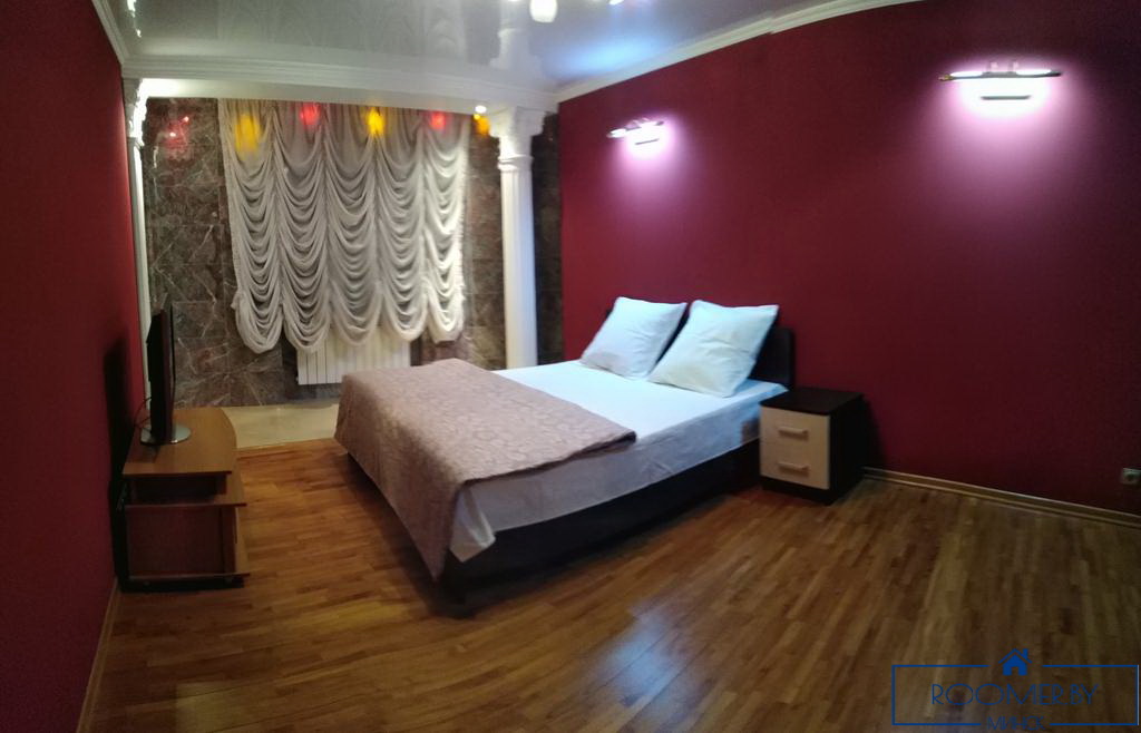 Двухкомнатная квартира на сутки Минск Полоцкой спальня