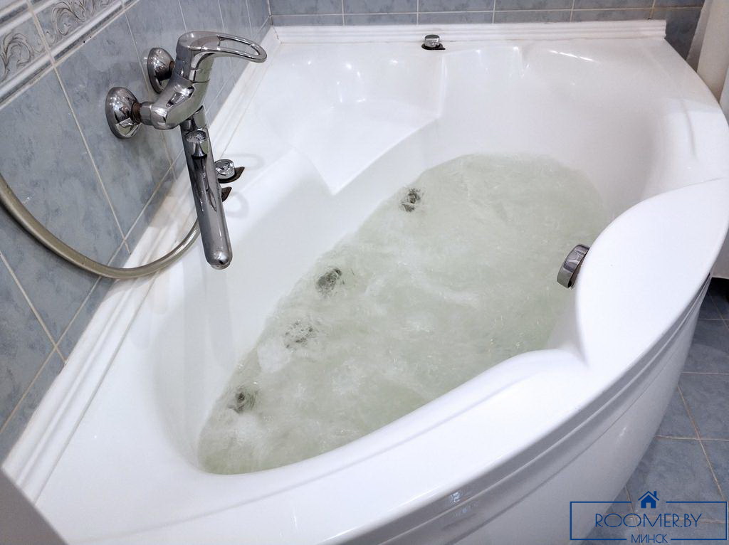 Двухкомнатная квартира на сутки в Минске на Ольшевского ванна