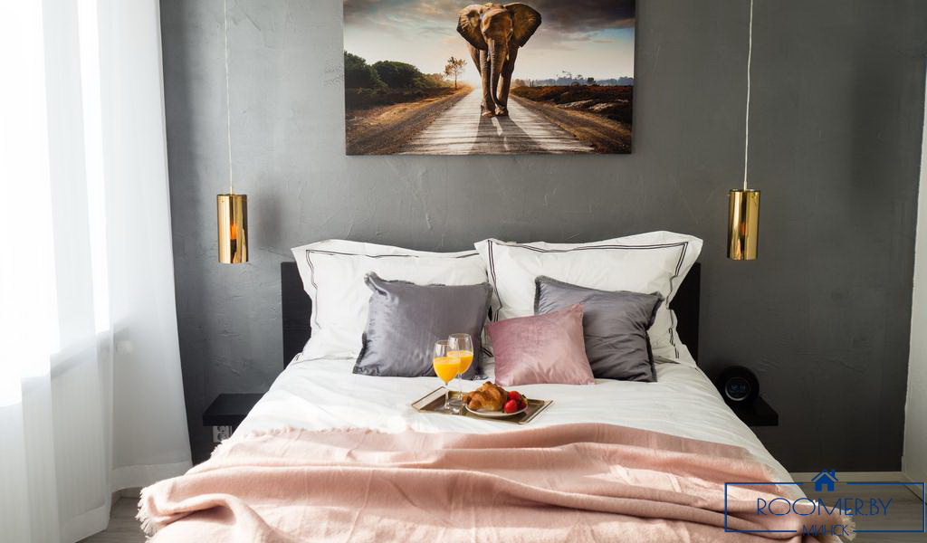 Однокомнатная квартира на сутки в Минске на Притыцкого спальня