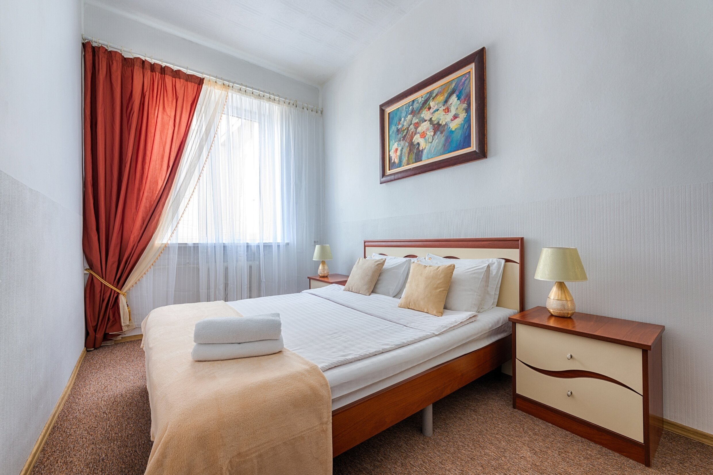 Трехкомнатная квартира на сутки в Минск, Комсомольская ул. 27