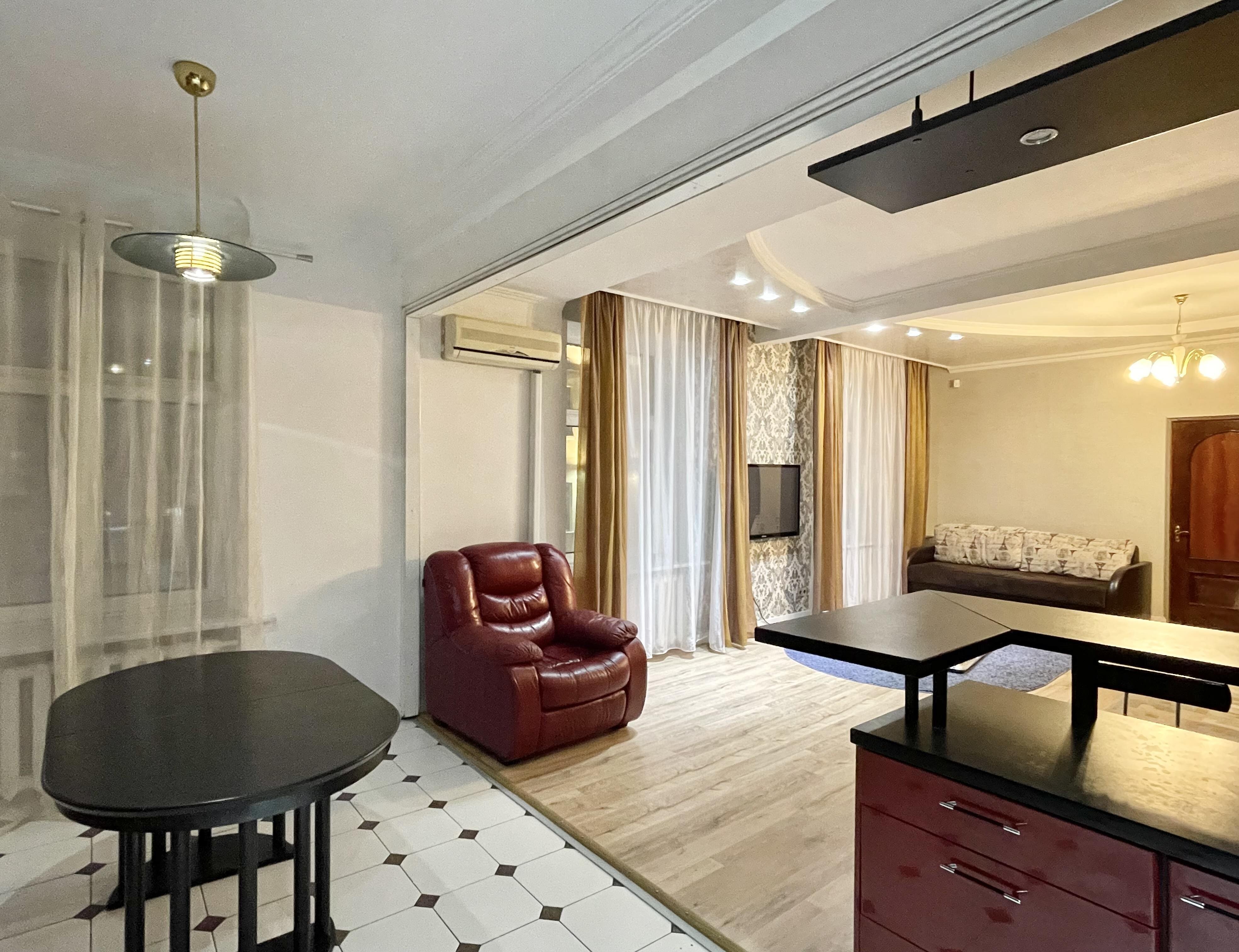 Вид квартиры на сутки, Минск, ул. Володарского 18 — фото 3