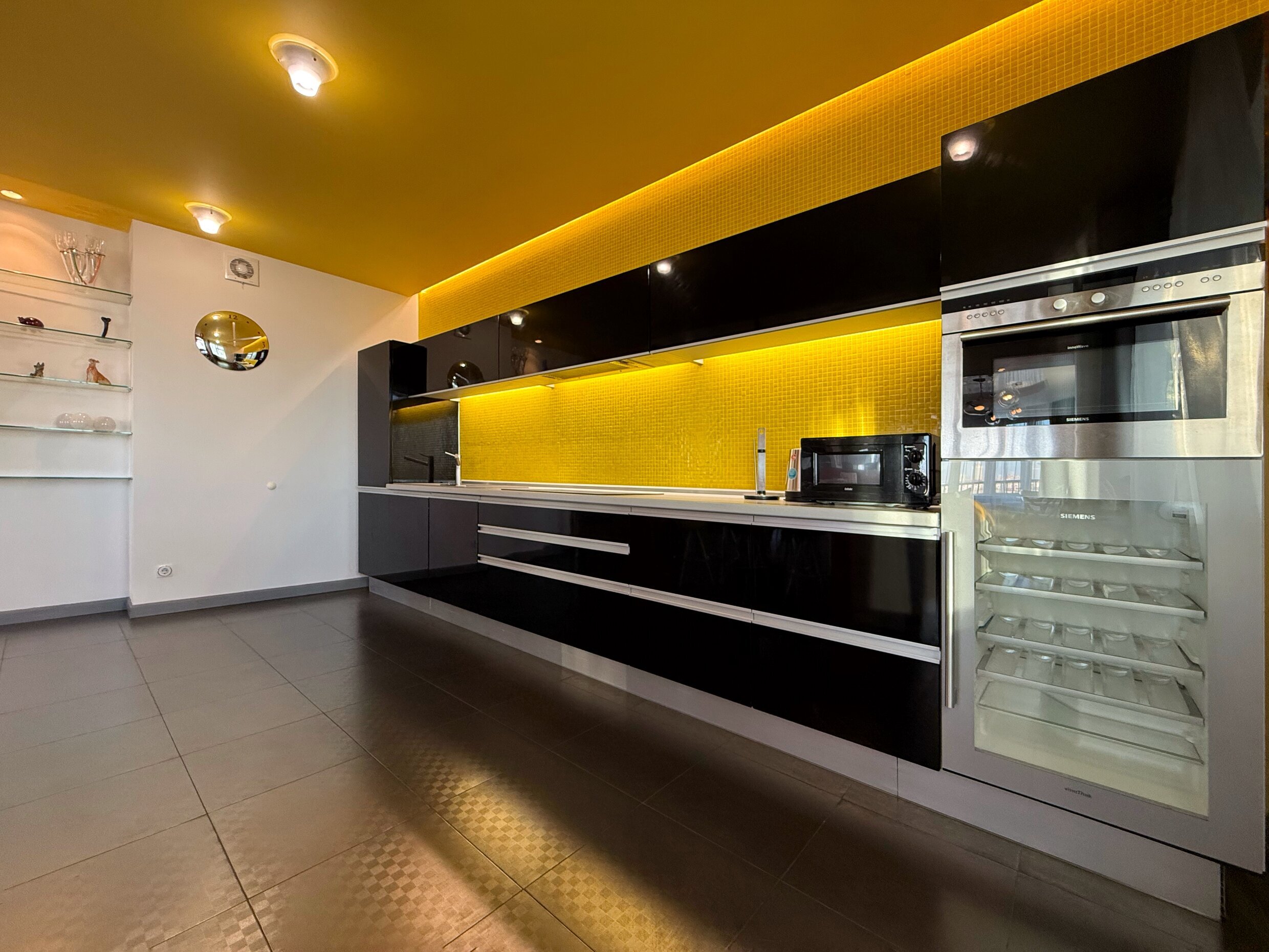 Квартира посуточно Минск, Белорусская ул. 15 — фото интерьера