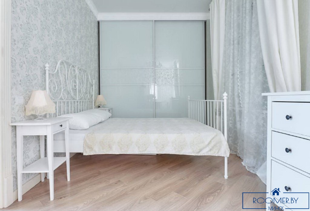 Двухкомнатная квартира в Минске на сутки Энгельса спальня